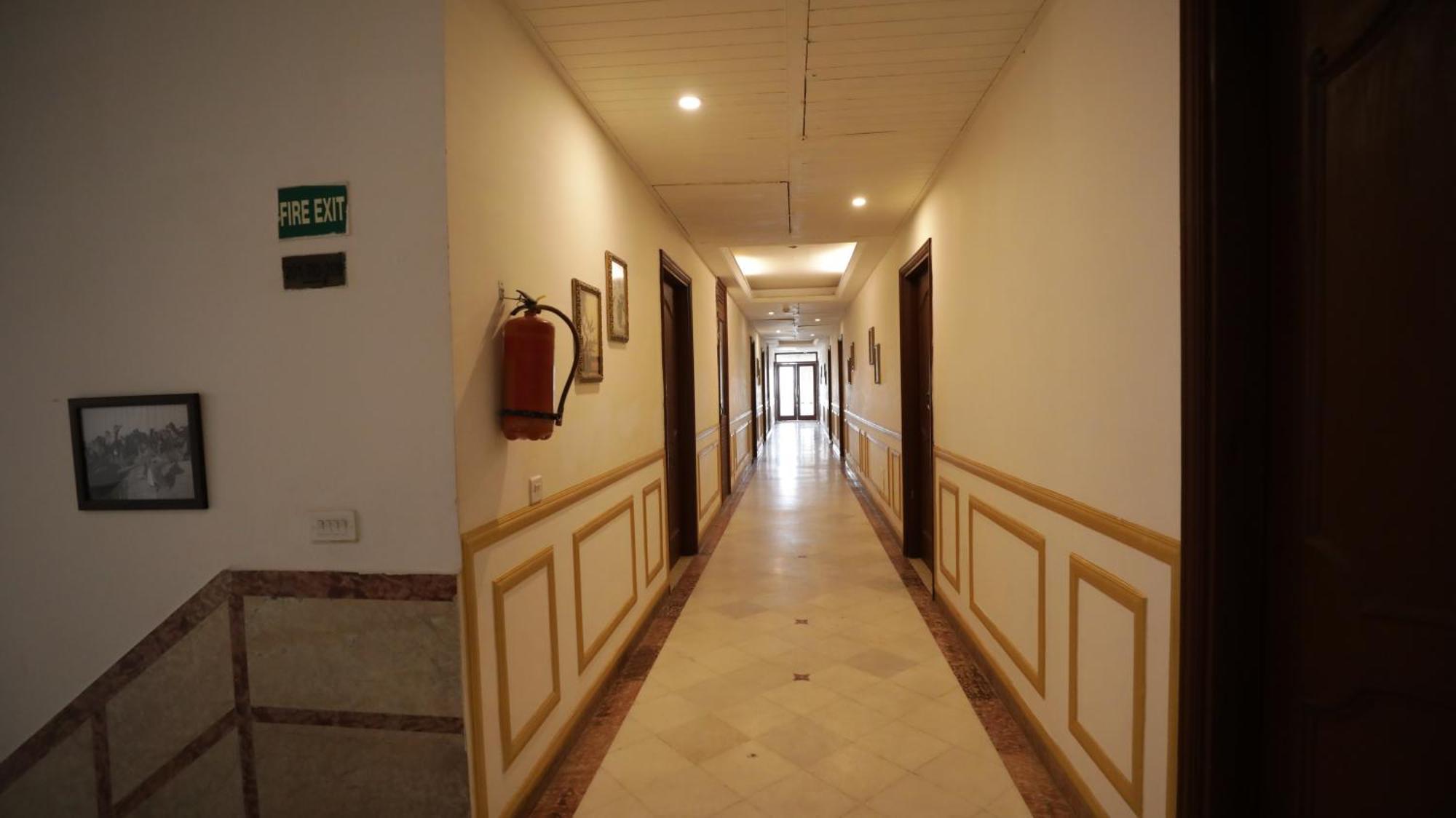 Hotel Merwara Estate- A Luxury Heritage Resort Adžmér Exteriér fotografie