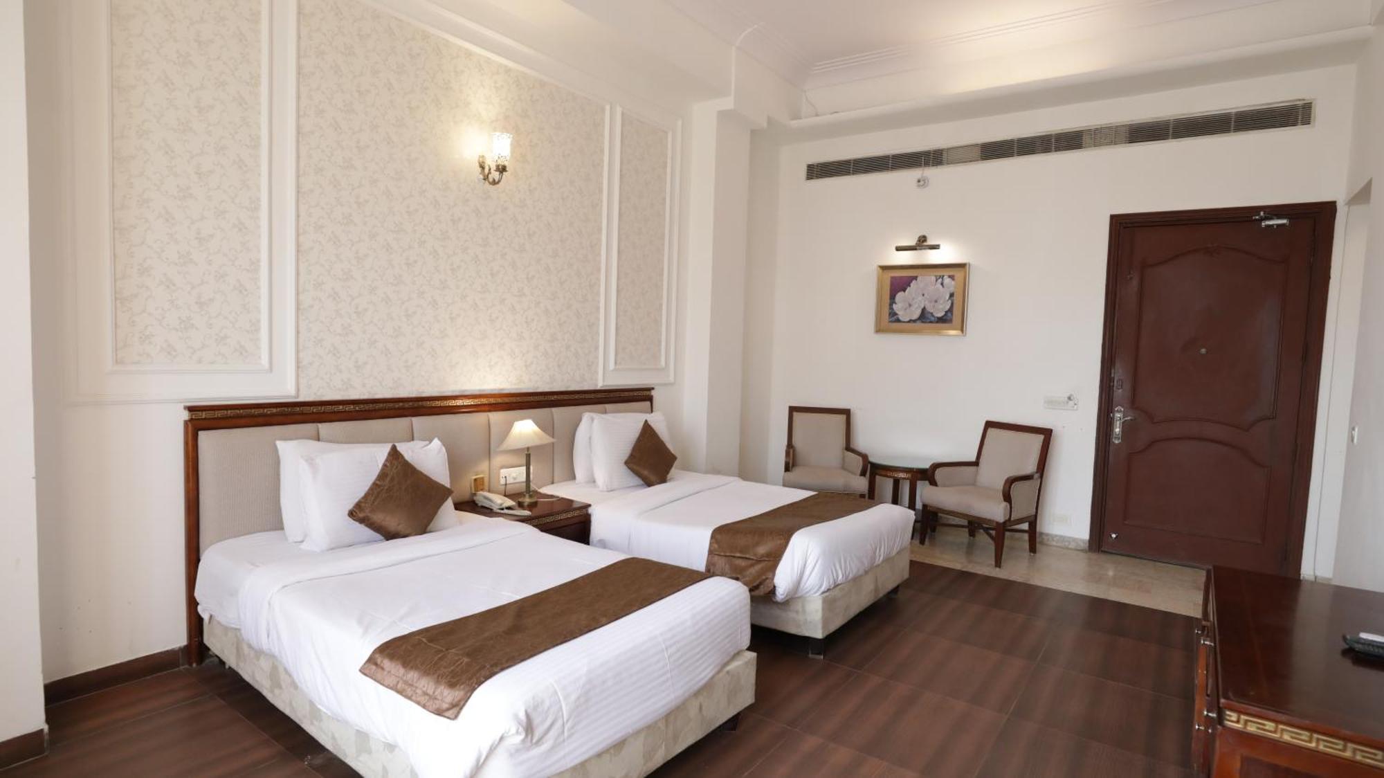 Hotel Merwara Estate- A Luxury Heritage Resort Adžmér Exteriér fotografie