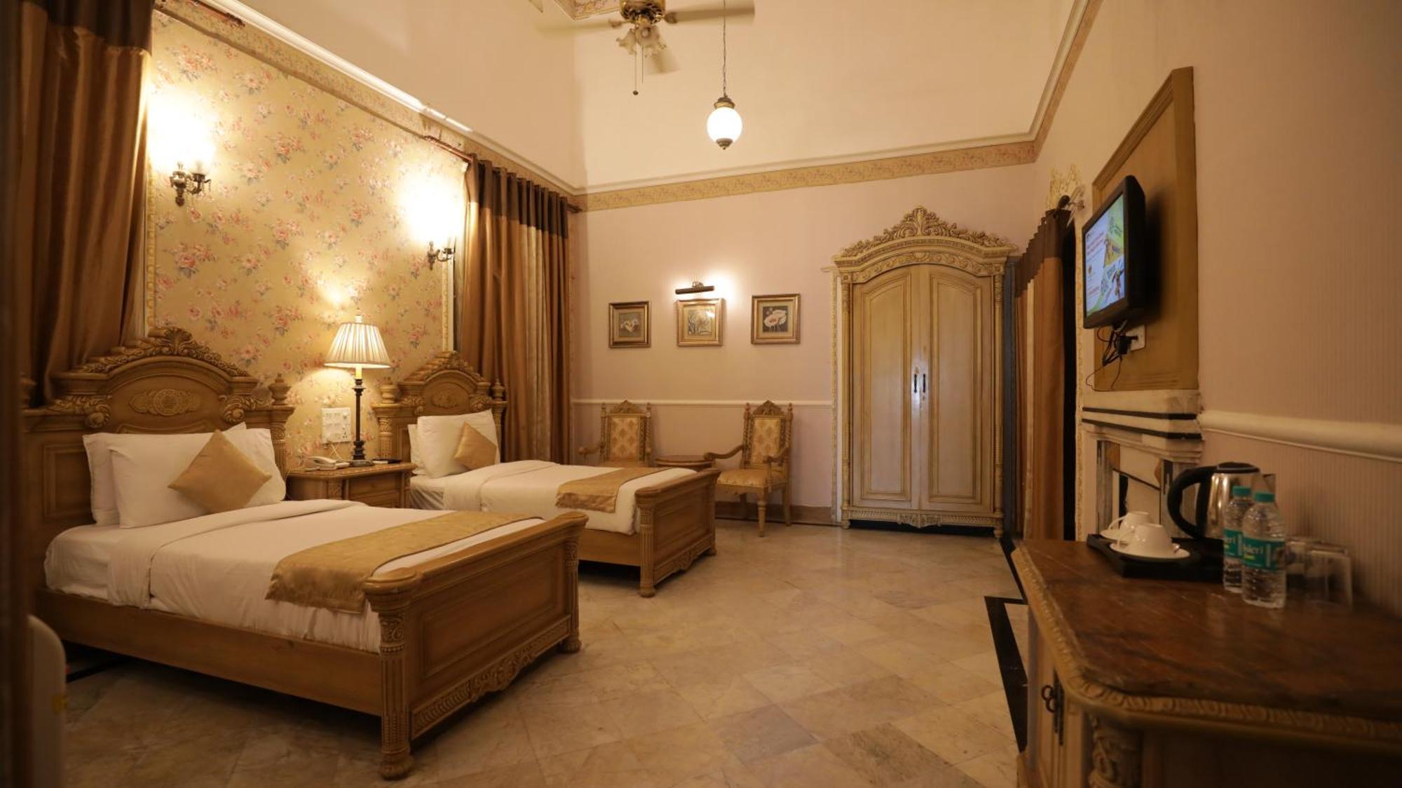 Hotel Merwara Estate- A Luxury Heritage Resort Adžmér Exteriér fotografie