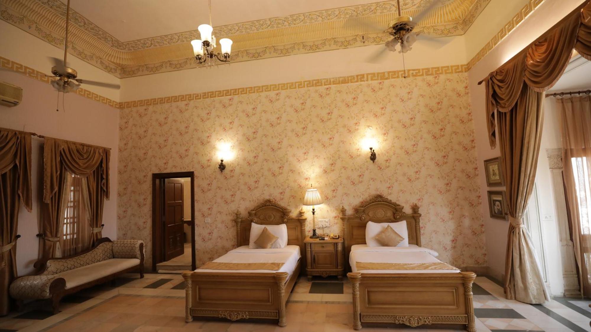 Hotel Merwara Estate- A Luxury Heritage Resort Adžmér Exteriér fotografie