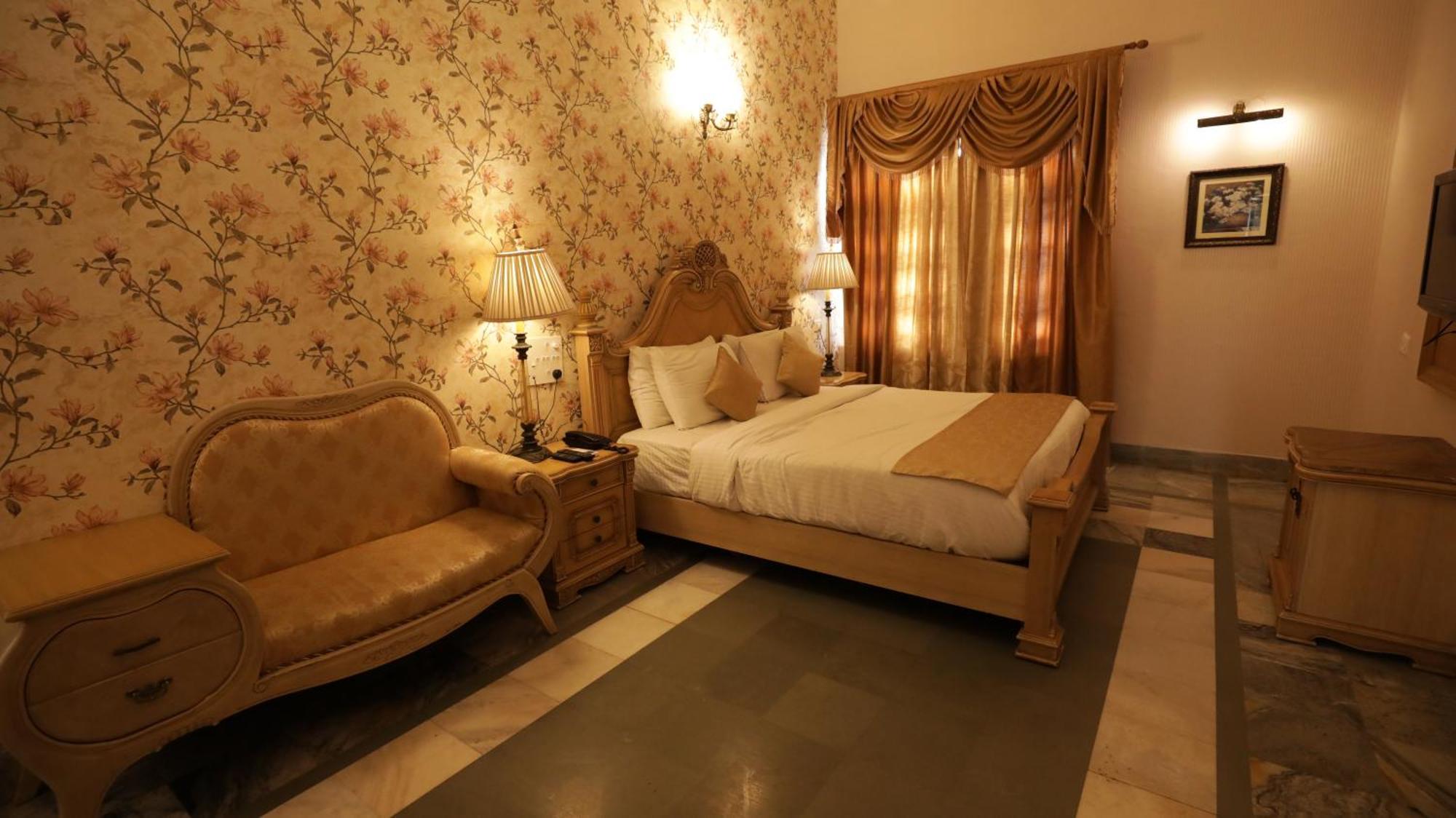 Hotel Merwara Estate- A Luxury Heritage Resort Adžmér Exteriér fotografie